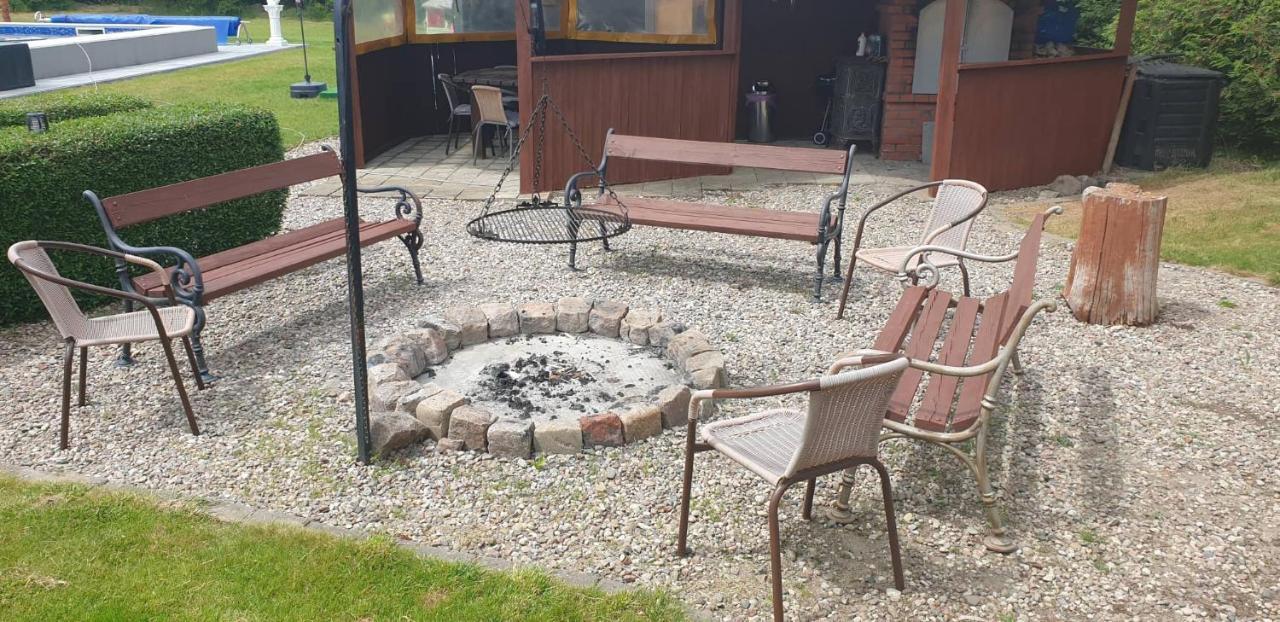 Dom Goscinny Vollare Ujście-Darłowskie Exteriör bild